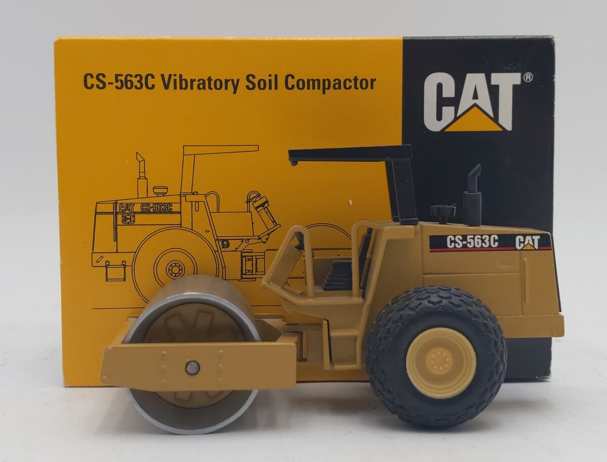 NZG 401 1:50 Die-Cast Caterpillar CS-563C Vibratory Soil Compactor EX/Box