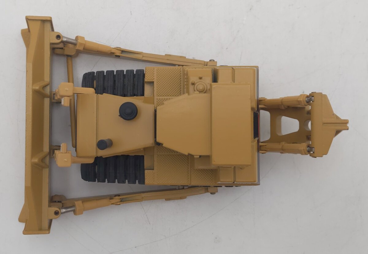 NZG 451 1:50 CAT D9R Track-Type Tractor EX/Box