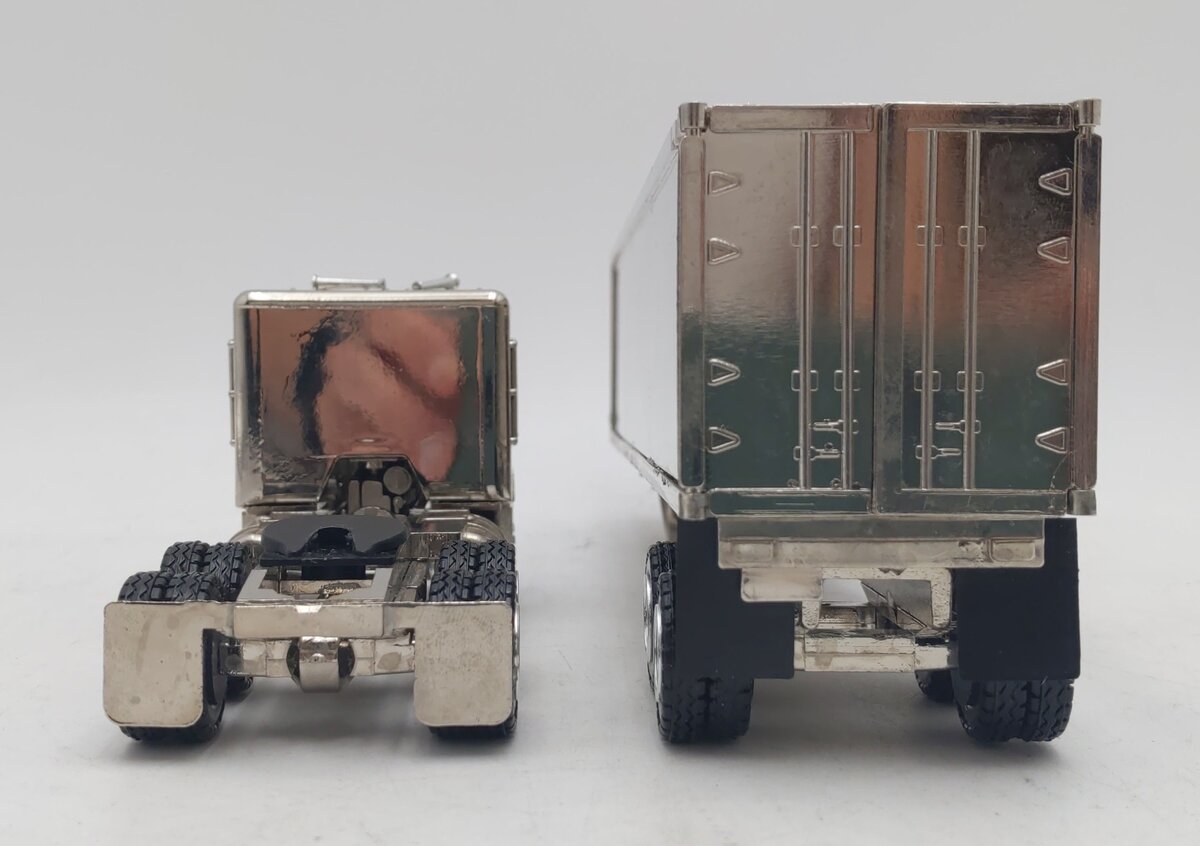 Conrad 1:50 Die-Cast Chrome Freightliner COE Tractor w/ Chrome Trailer EX