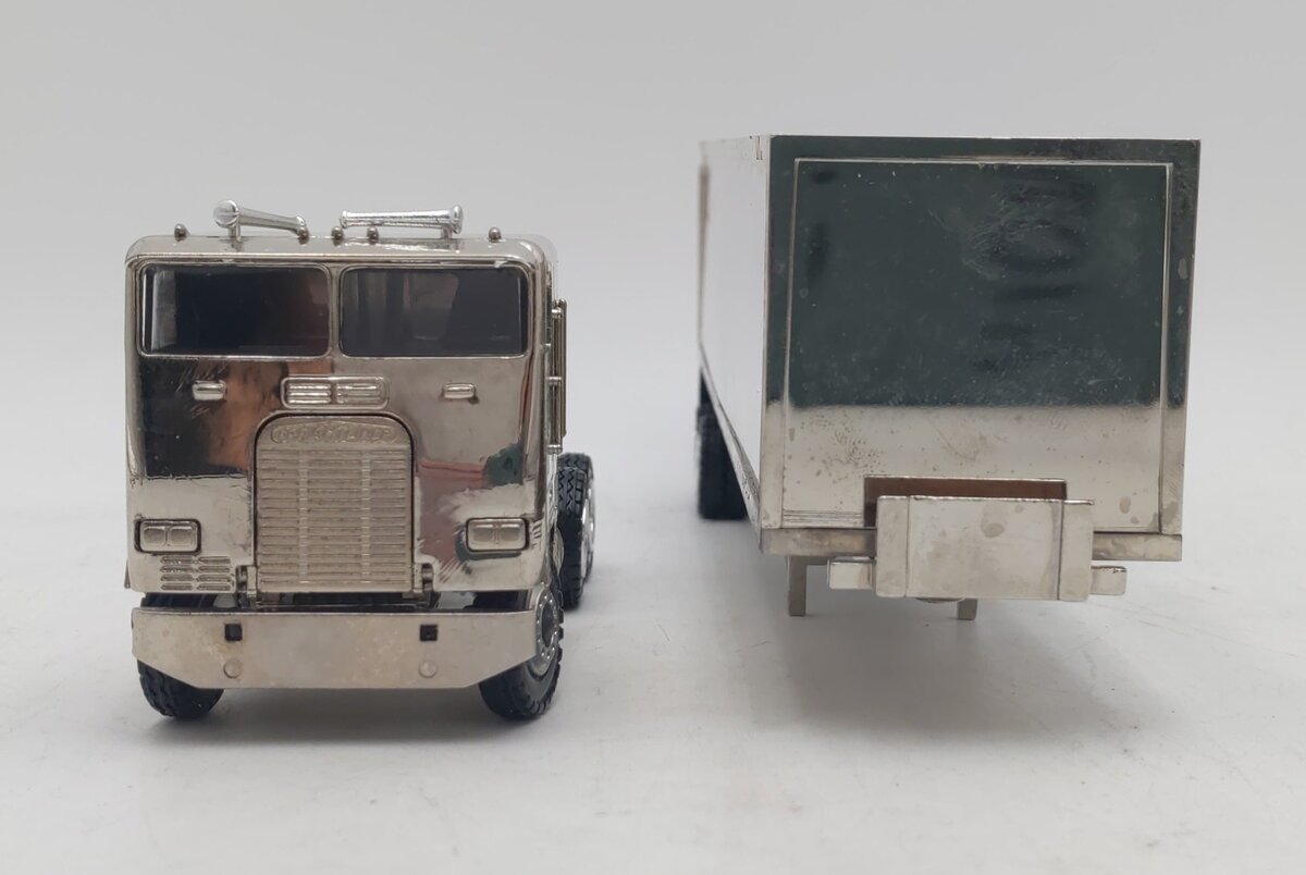 Conrad 1:50 Die-Cast Chrome Freightliner COE Tractor w/ Chrome Trailer EX