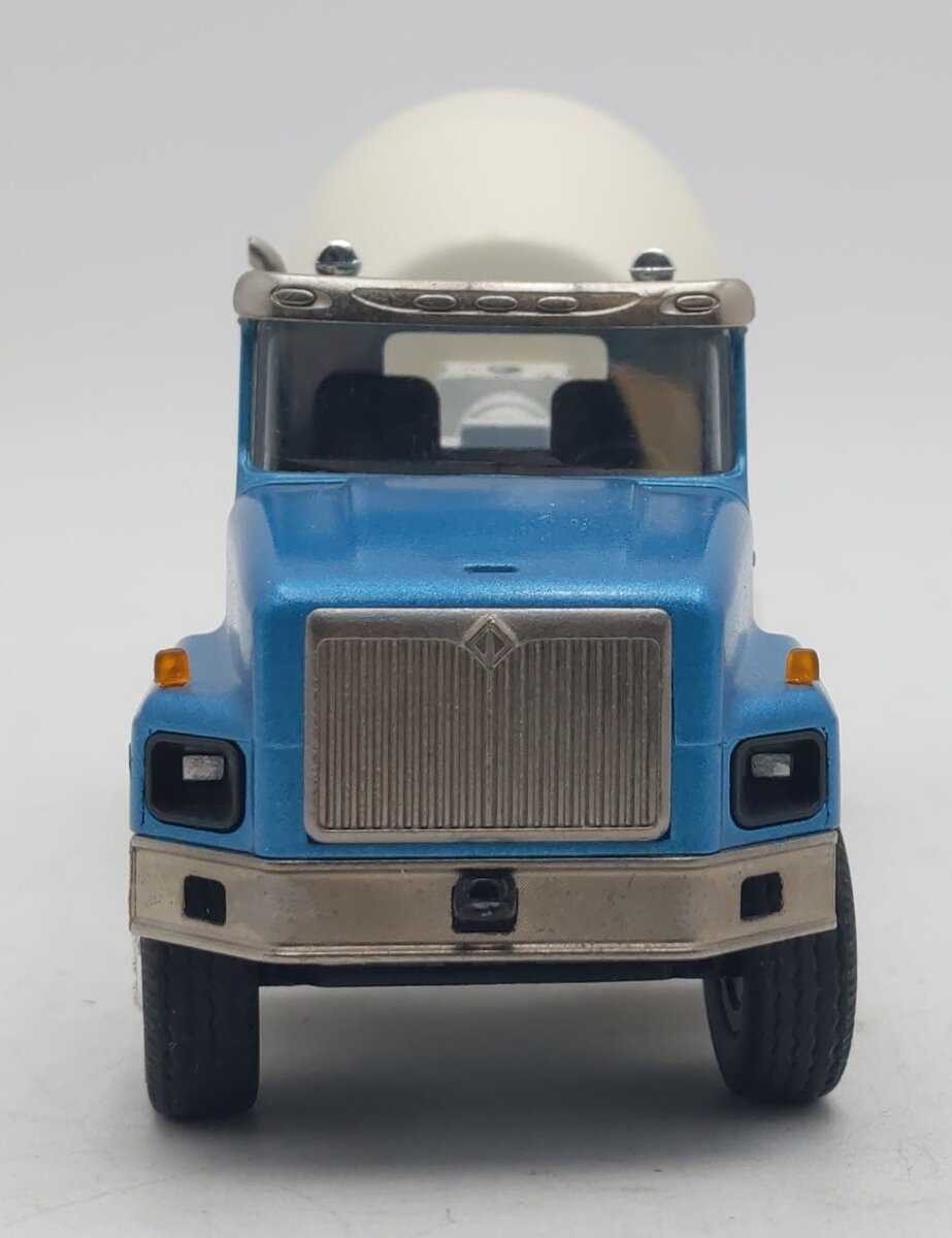 Conrad 1:50 Die-Cast Blue International 5600i Cement Truck EX