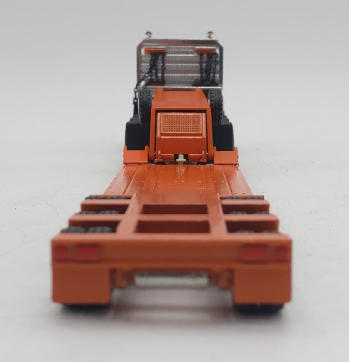 Conrad 1:50 Die-Cast Iowa International 5600i Truck with Lowboy Trailer LN
