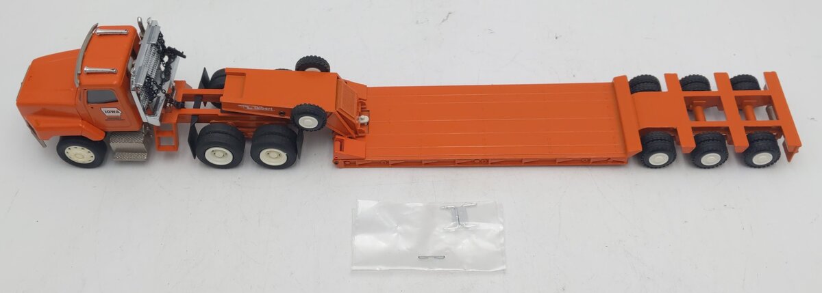 Conrad 1:50 Die-Cast Iowa International 5600i Truck with Lowboy Trailer LN