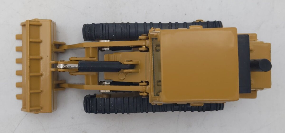NZG 223 1:50 Scale Diecast Caterpillar 953 Track-Type Loader EX/Box
