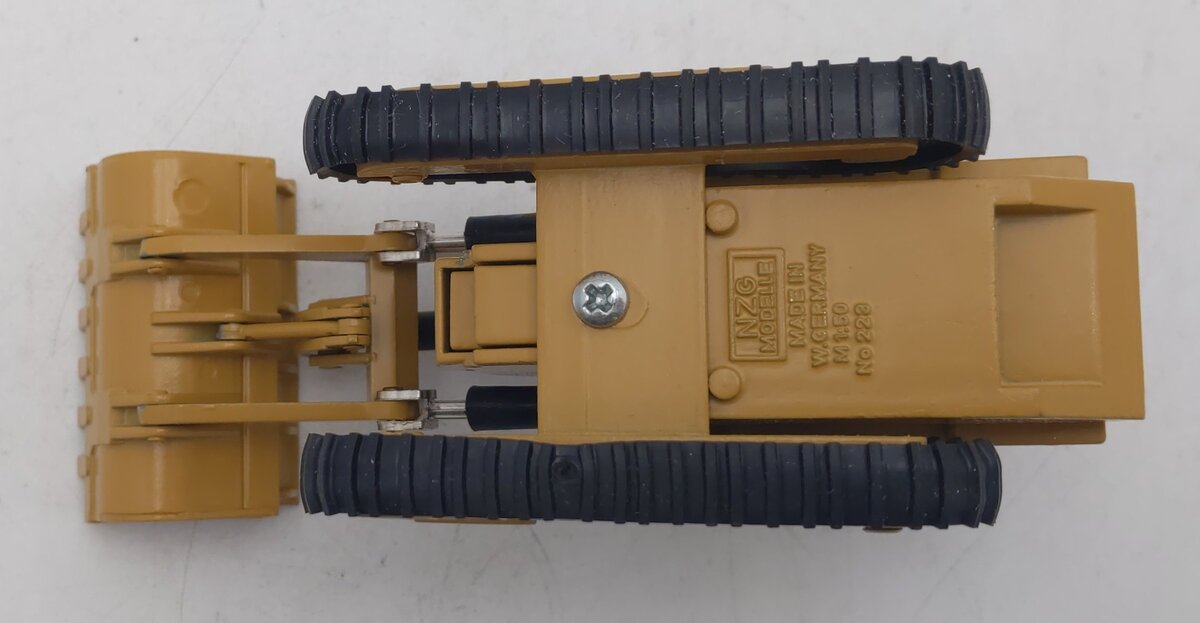 NZG 223 1:50 Scale Diecast Caterpillar 953 Track-Type Loader EX/Box