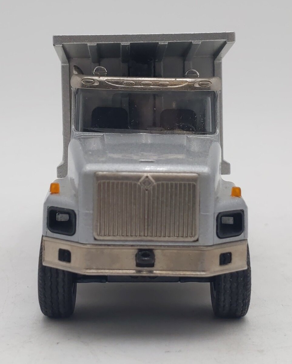 Conrad 1:50 Die-Cast International 5600i Dump Truck EX