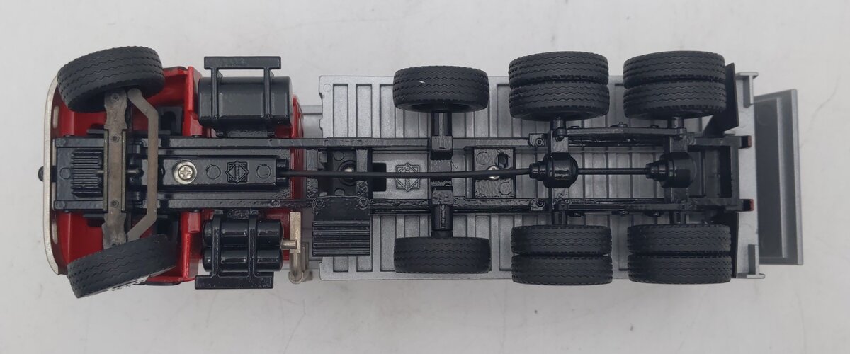 Conrad 1:50 Die-Cast Red International 7000i Dump Truck EX