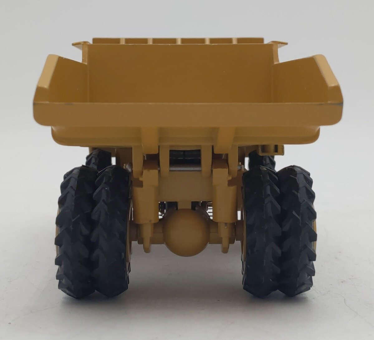 NZG 222 1:50 769C Caterpillar Dump Truck EX/Box