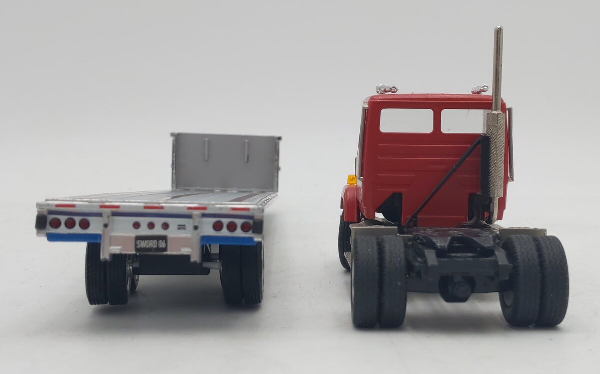Conrad & Sword 1:50 Die-Cast Freightliner Tractor & East Trailer VG