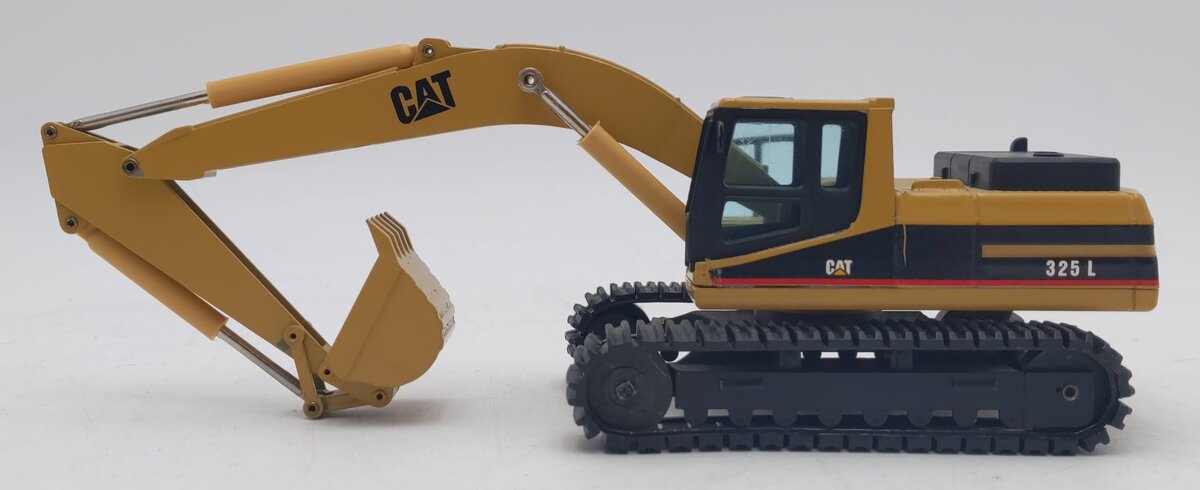 NZG 367 1:50 Scale Die-Cast Caterpillar 325 L Excavator EX/Box