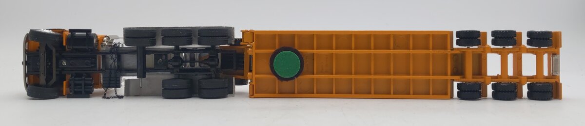 Conrad 1:50 Talbert 7000 International Truck with Lowboy Trailer VG