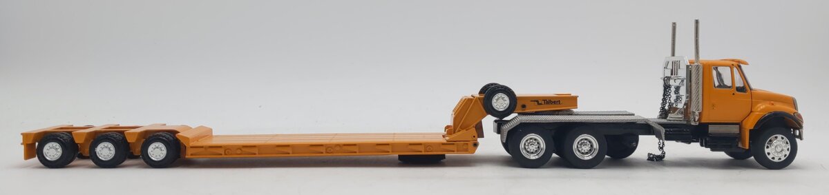 Conrad 1:50 Talbert 7000 International Truck with Lowboy Trailer VG