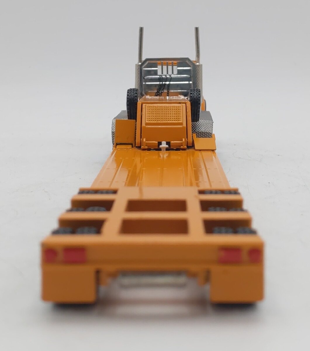 Conrad 1:50 Talbert 7000 International Truck with Lowboy Trailer VG