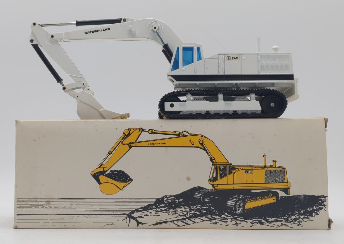 NZG 160 1:50 Caterpillar 245 Hydraulic Excavator - White EX/Box