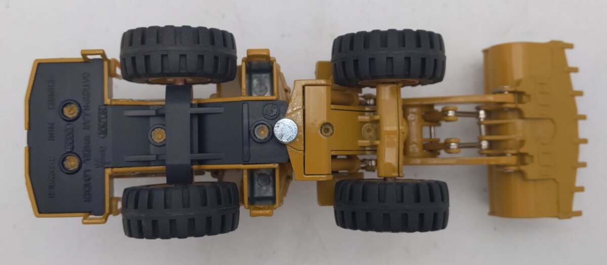 Shinsei 601 1:75 Caterpillar 992C Wheel Loader EX/Box