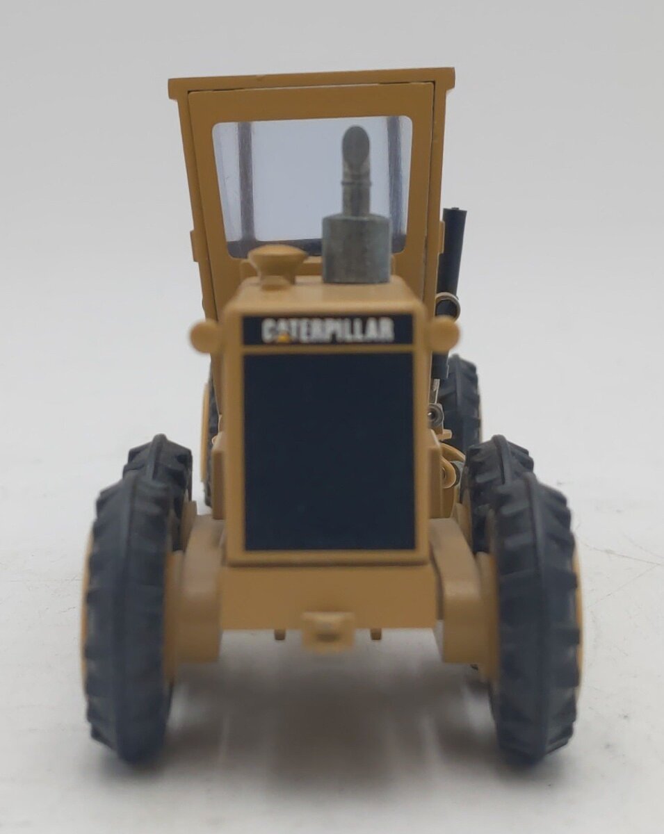 NZG 150 1:50 Die-Cast Caterpillar 12G Motor Grader EX/Box
