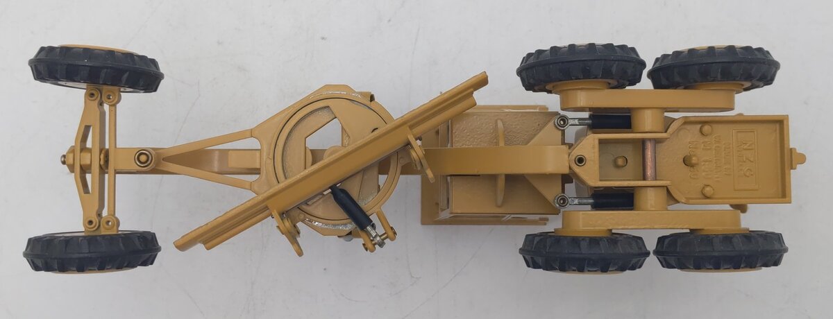 NZG 150 1:50 Die-Cast Caterpillar 12G Motor Grader EX/Box