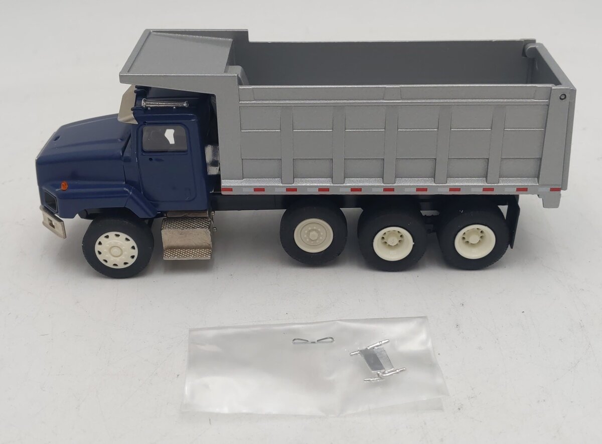 Conrad 1:50 Die-Cast Blue International 5600 Dump Truck EX