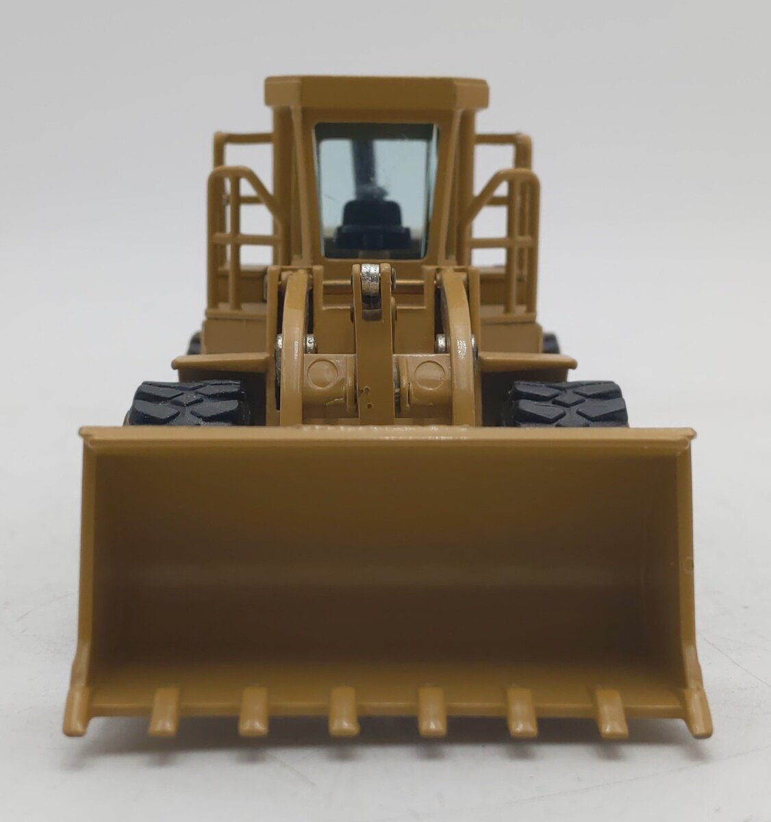 NZG 237 1:50 Caterpillar 966D Wheel Loader EX/Box