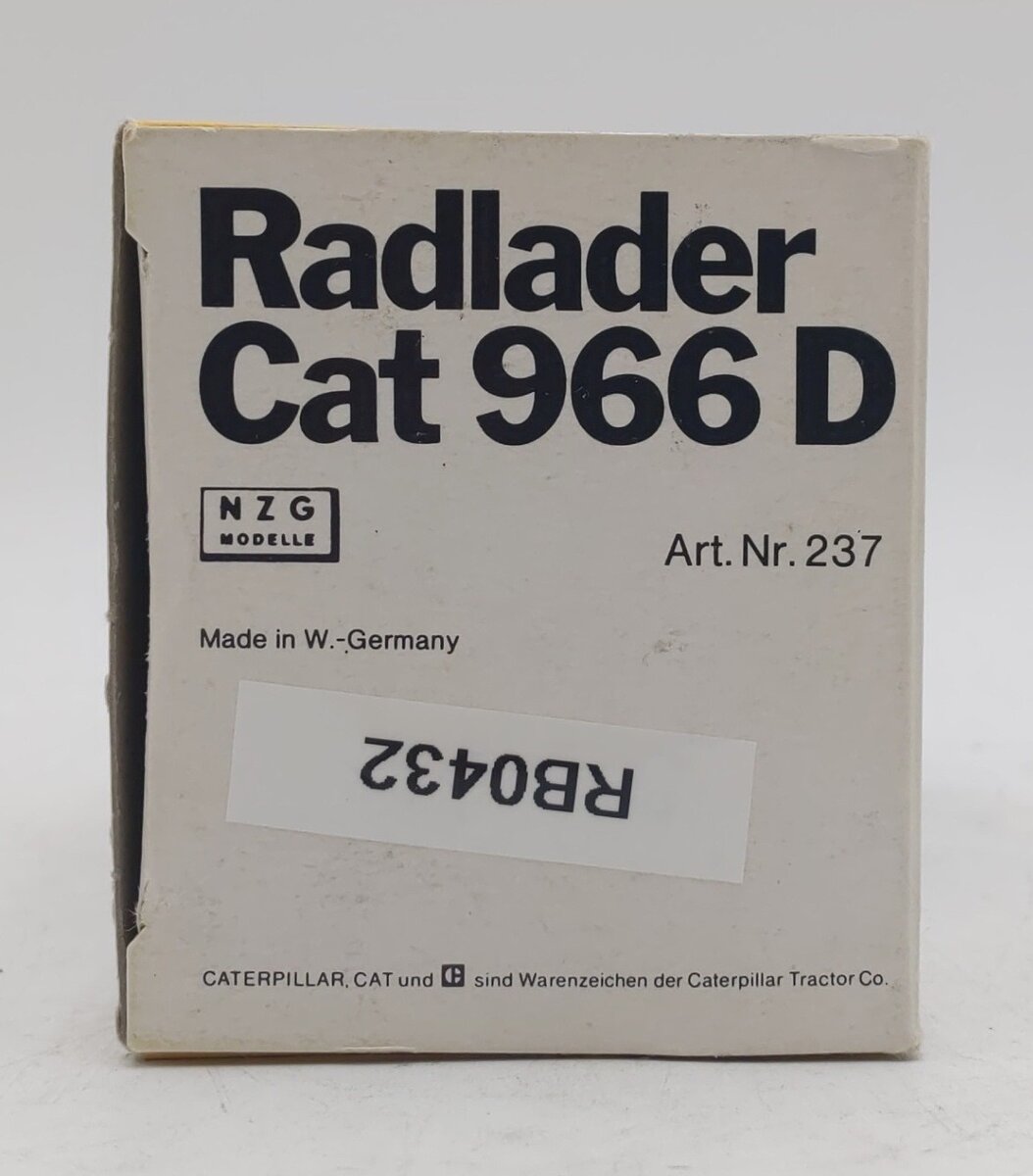 NZG 237 1:50 Caterpillar 966D Wheel Loader EX/Box