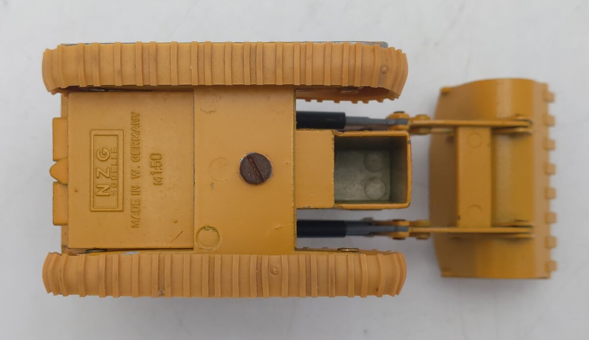 NZG 116 1:50 Caterpillar 955K Kettenlader (Track Loader) VG/Box
