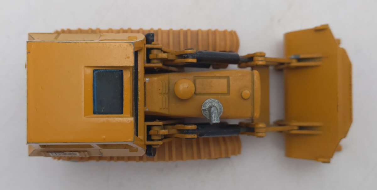NZG 116 1:50 Caterpillar 955K Kettenlader (Track Loader) VG/Box