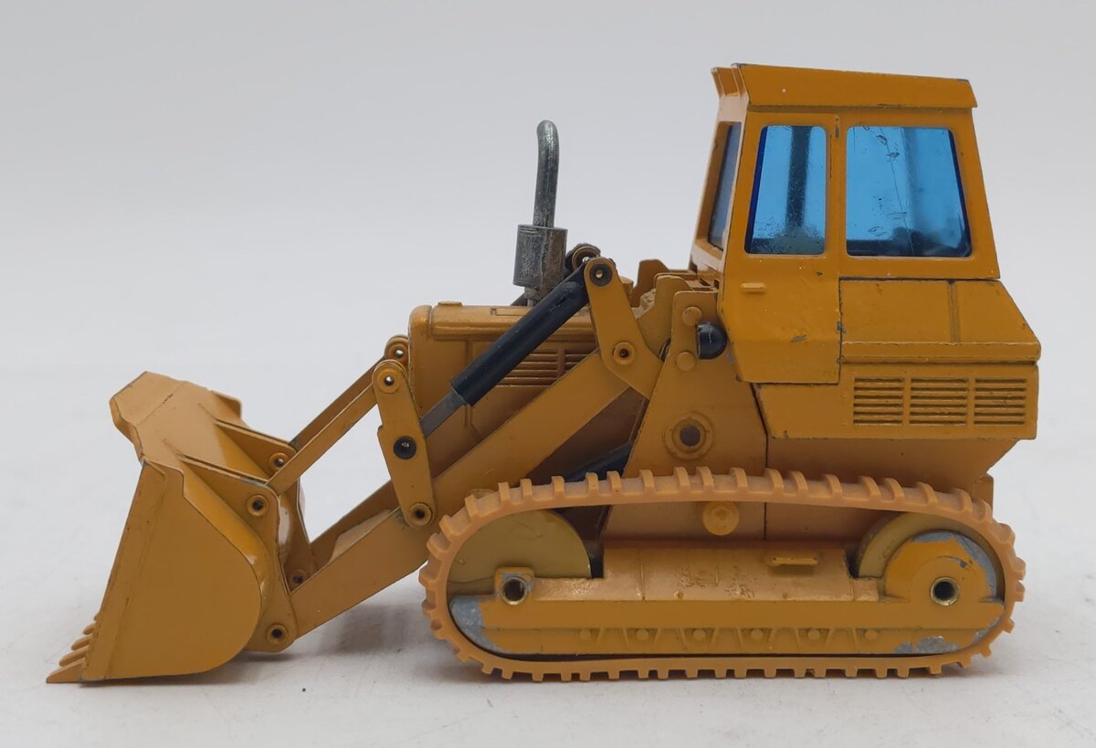 NZG 116 1:50 Caterpillar 955K Kettenlader (Track Loader) VG/Box