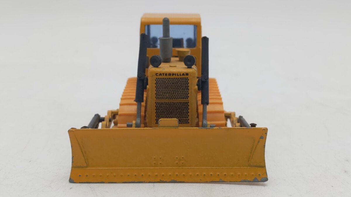 NZG Modelle 119 1:50 Scale Die-Cast CAT D4D Bulldozer VG/Box
