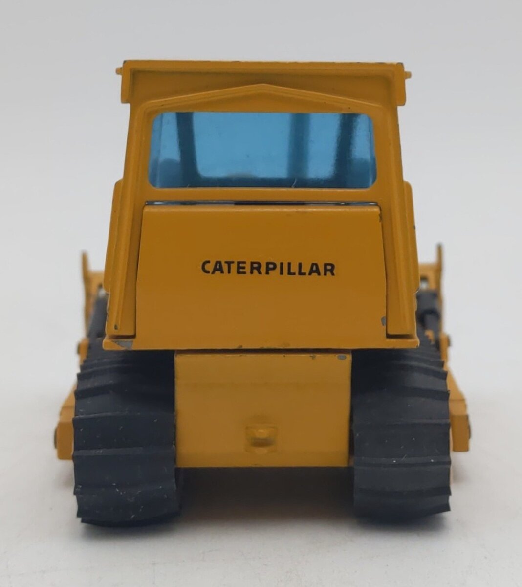NZG 205 1:50 Scale Caterpillar Kettendozer Cat D4E EX/Box