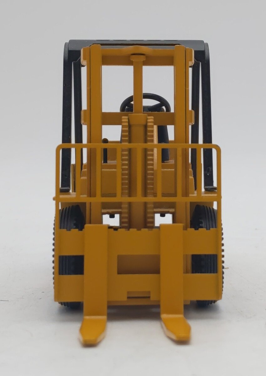 NZG 182 1:25 Caterpillar V80E Fork Lift Truck EX/Box