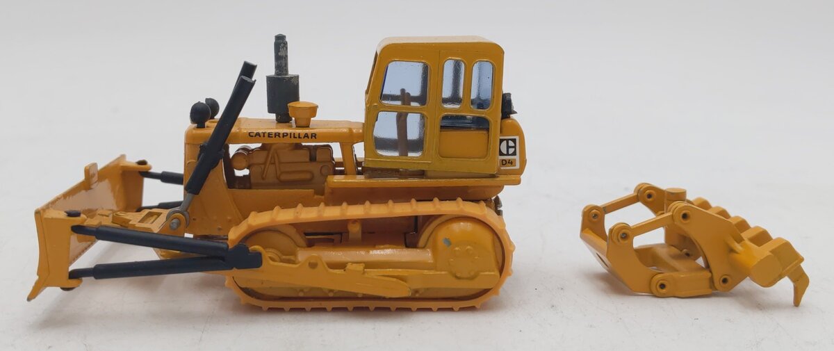 NZG 1:50 Die-Cast Caterpillar D4D Dozer with Ripper EX/Box