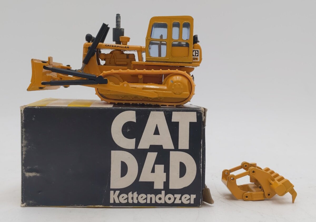 NZG 1:50 Die-Cast Caterpillar D4D Dozer with Ripper EX/Box