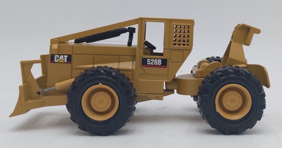 NZG 220 1:50 Caterpillar 528 Log Skidder EX/Box