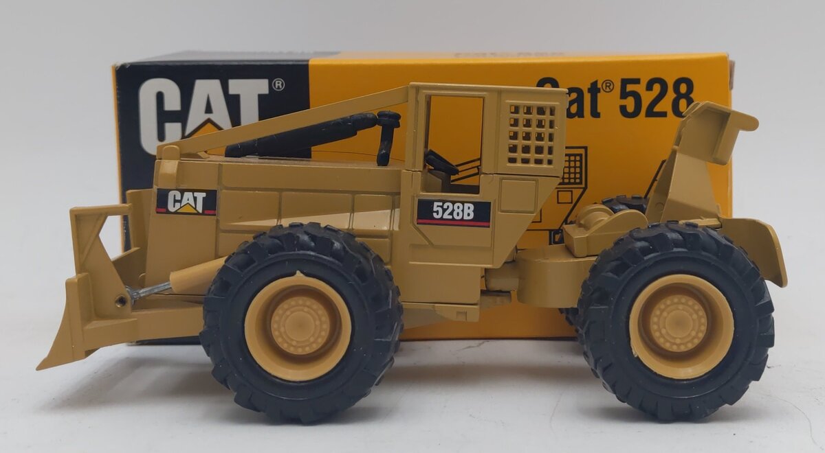 NZG 220 1:50 Caterpillar 528 Log Skidder EX/Box