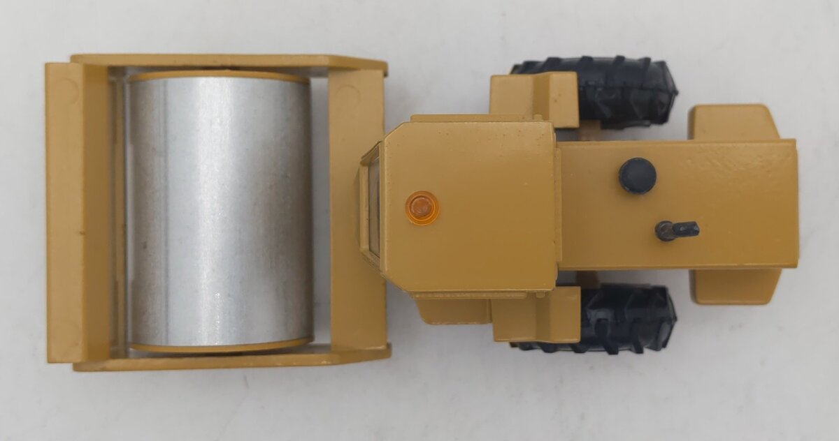 Conrad 2889 1:50 Caterpillar Compactor CAT CS 653 EX/Box