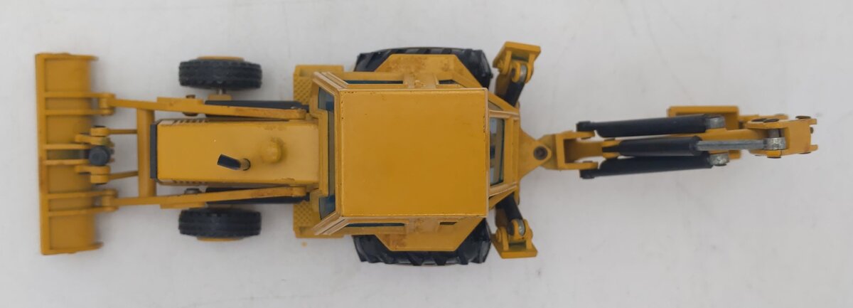 NZG 285 1:50 Scale Diecast Caterpillar 416 Backhoe Loader EX