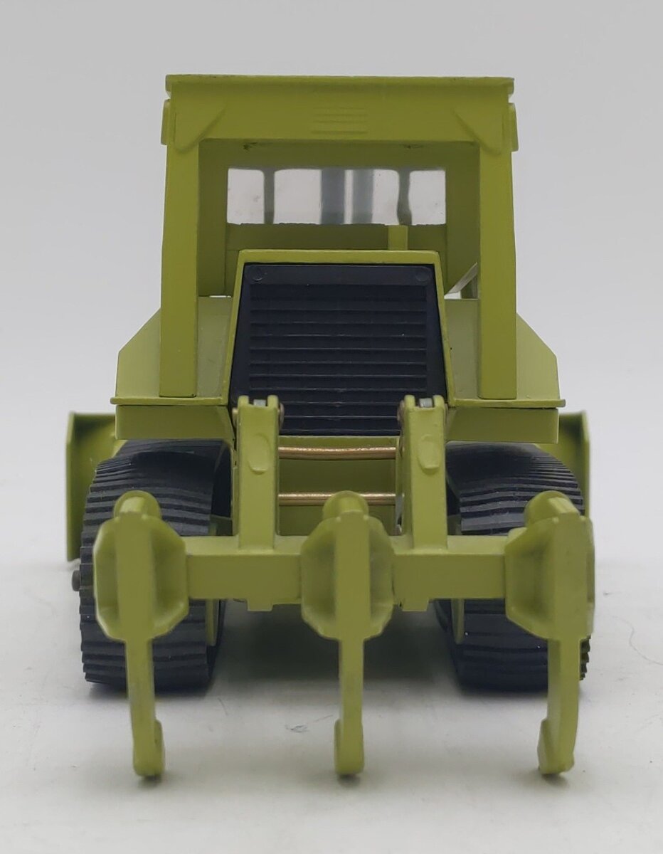 NZG 164 1:40 Die-Cast Terex 82-50 Crawler Dozer EX