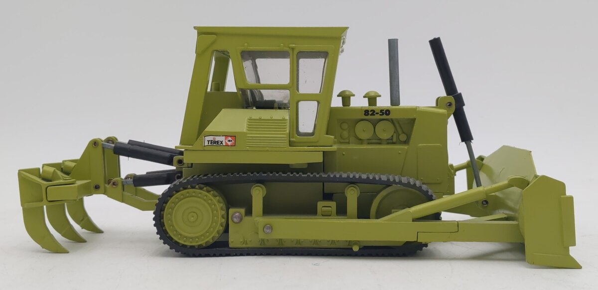 NZG 164 1:40 Die-Cast Terex 82-50 Crawler Dozer EX