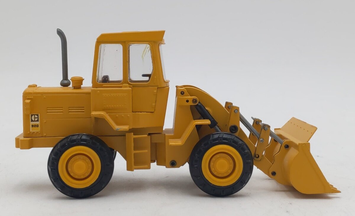 Conrad 1:50 Die-Cast Caterpillar 920 Wheel Loader EX/Box