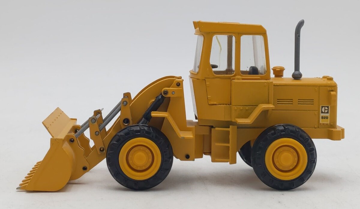 Conrad 1:50 Die-Cast Caterpillar 920 Wheel Loader EX/Box