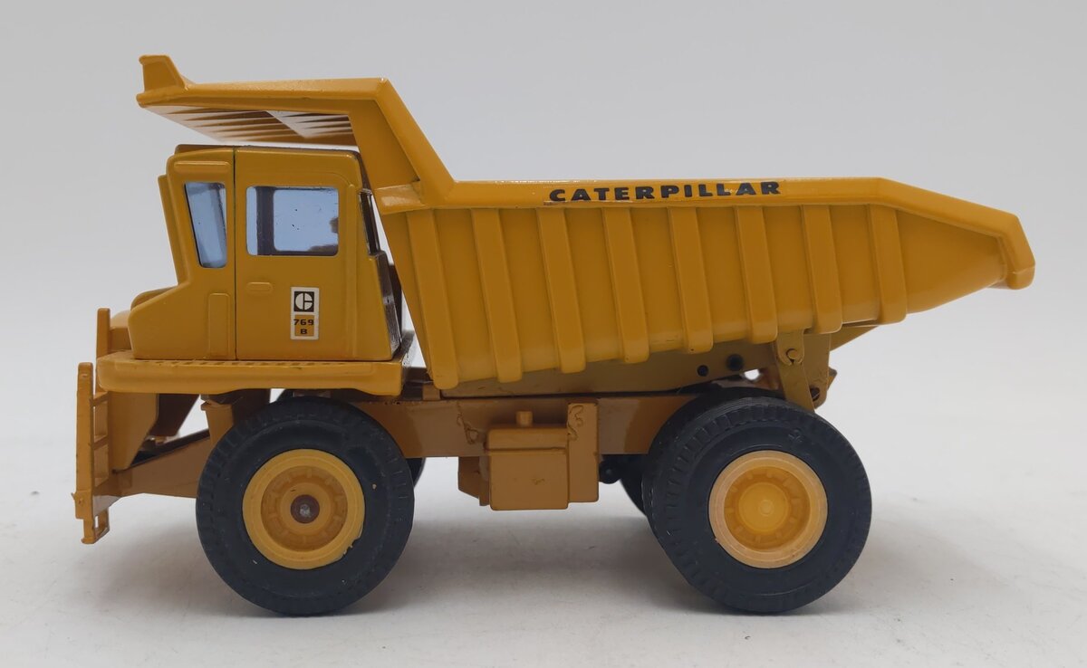 Gescha 276 1:50 Die-Cast Caterpillar 769B Off Highway Truck EX