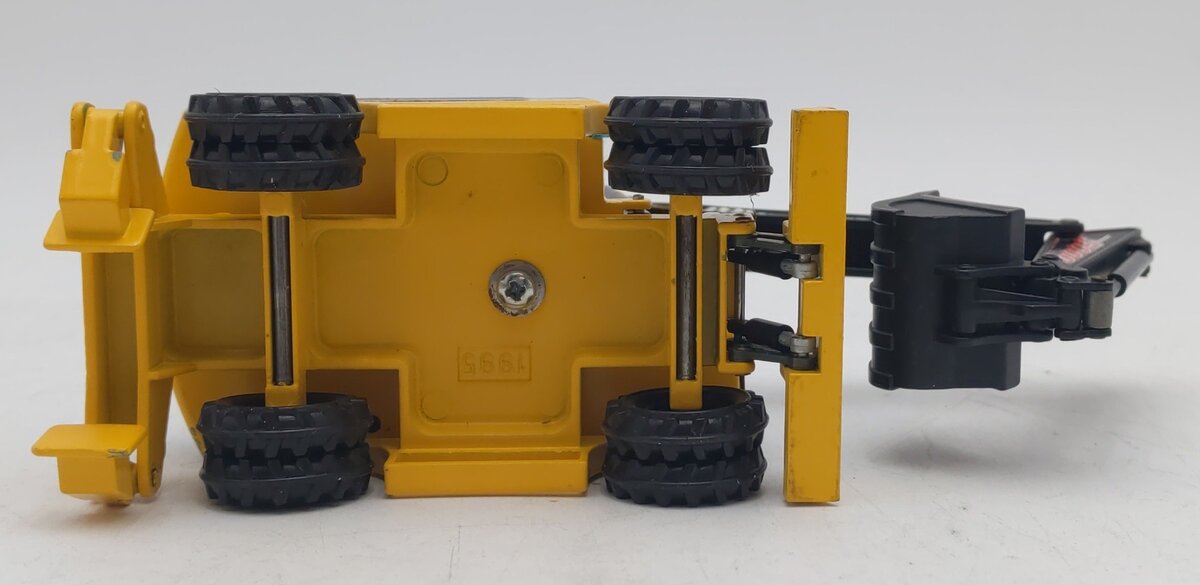 NZG 405/03 1:50 Caterpillar M318 Wheeled Excavator VG