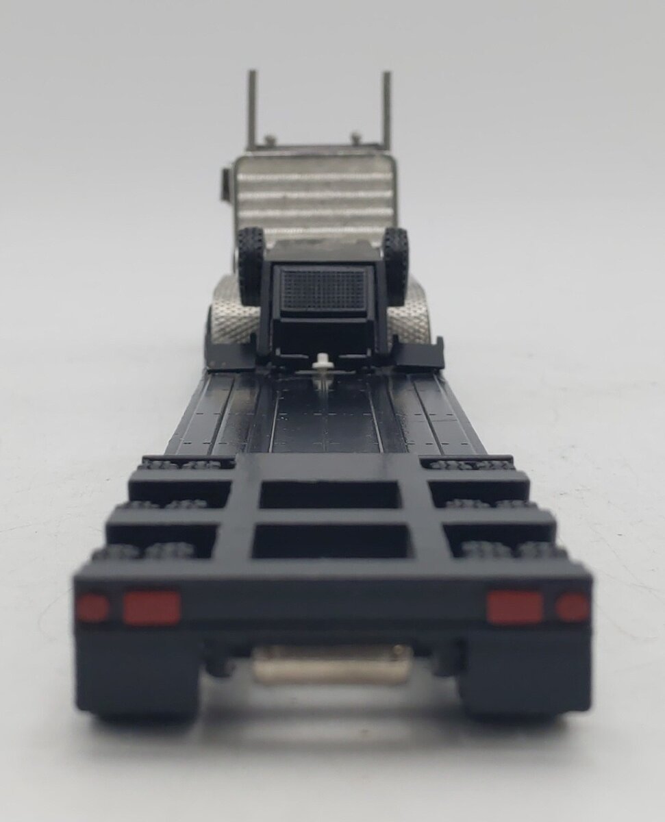Conrad 1:50 Die-Cast 5600i International Truck with Talbert Lowboy Trailer EX