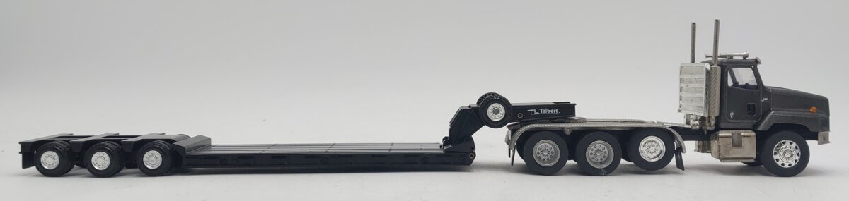 Conrad 1:50 Die-Cast 5600i International Truck with Talbert Lowboy Trailer EX