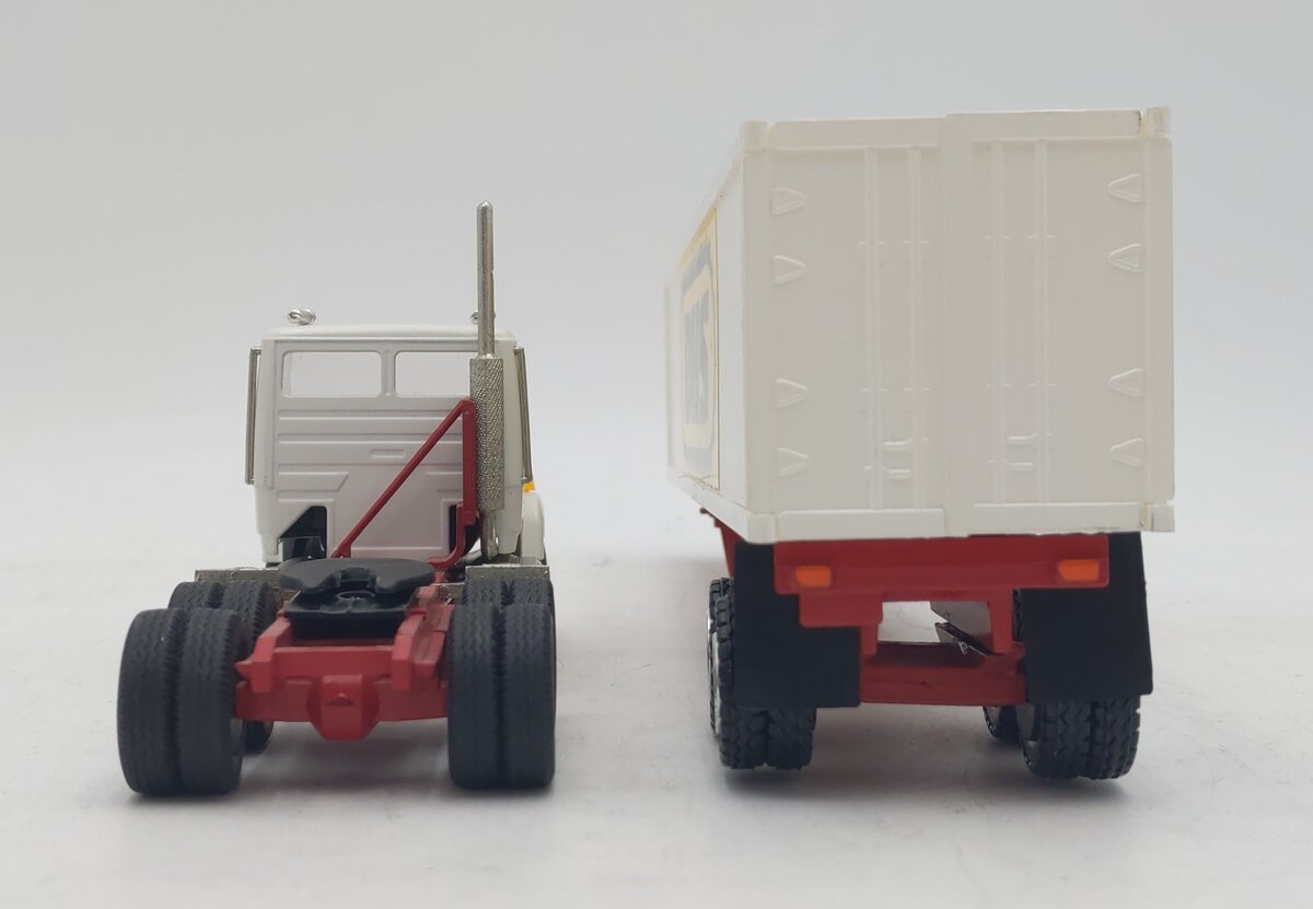 Conrad 1:50 Die-Cast Freightliner Tractor with DHS Trailer EX