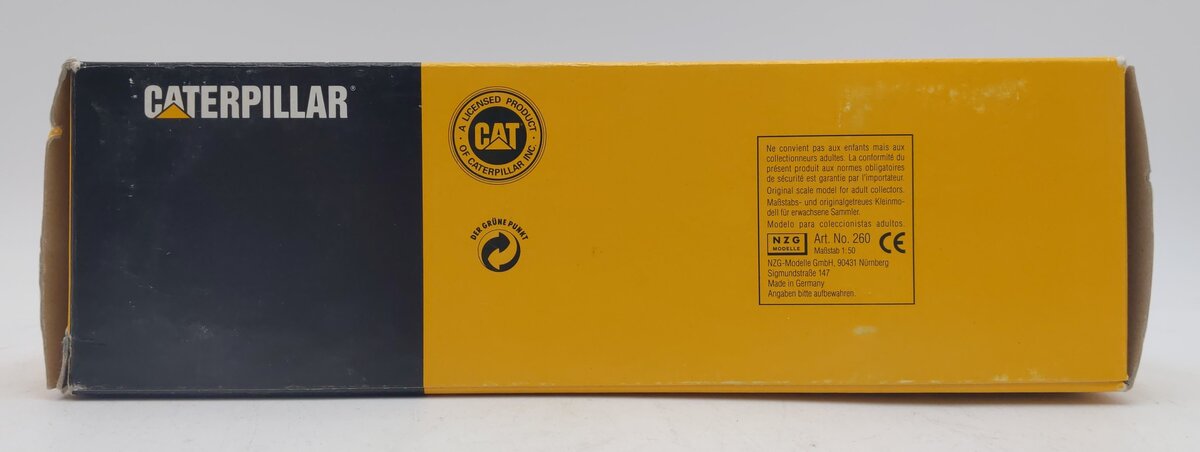 NZG 260 1:50 Caterpillar 615C Wheel Tractor w/Elevating Scraper VG/Box