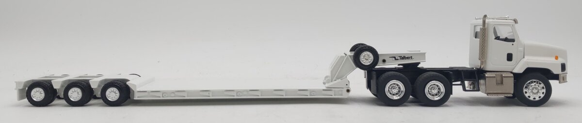 Conrad 1:50 Die-Cast International 5600i Truck with Talbert Lowboy Trailer EX