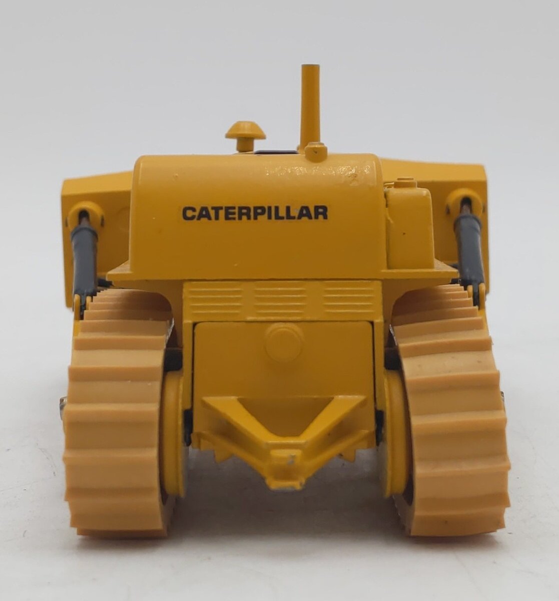 Conrad 2870 1:50 Die-Cast Cat D9G Bulldozer VG/Box