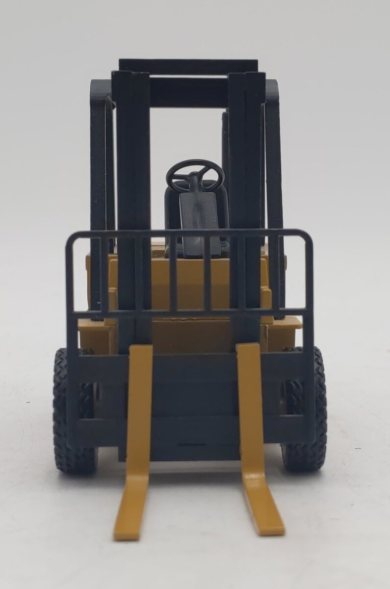 NZG 309 1:25 Die-Cast Caterpillar V-50D Fork Lift Truck LN/Box