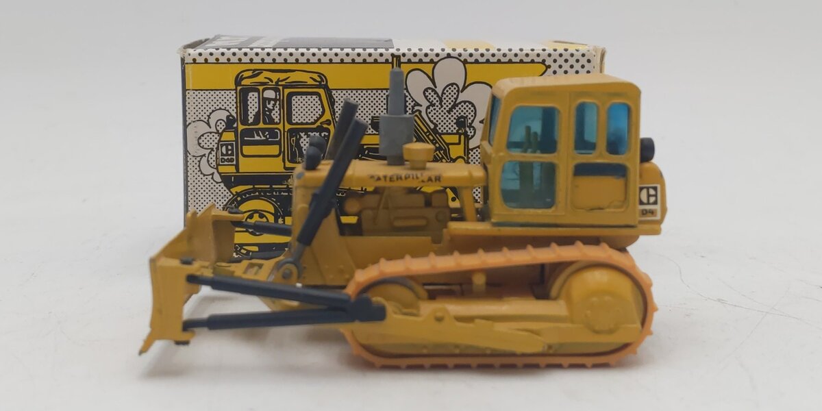 NZG Modelle 119 1:50 Scale Die-Cast CAT D4D Bulldozer EX/Box